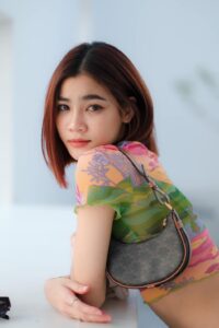 แบมไพลิน นักร้อง