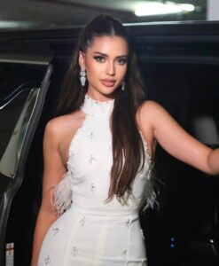 แอนโทเนีย โพซิ้ว สาวสวย