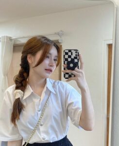 สาวมหาลัย