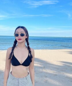 ชุดว่ายน้ำ