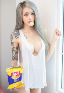 เฟิร์น วาดจันทร์