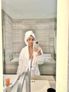 สาวปุ้ย